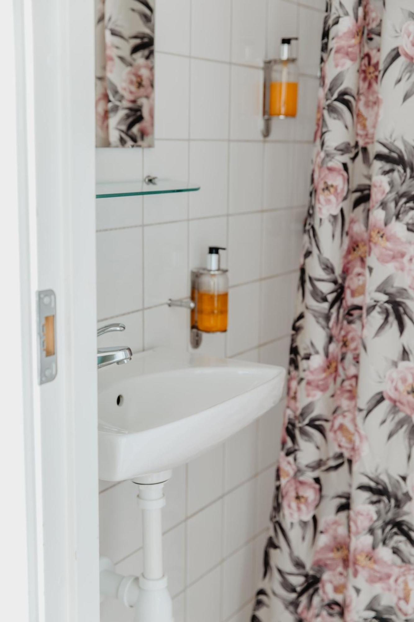 Slottsparken Motel フースクバーナ エクステリア 写真