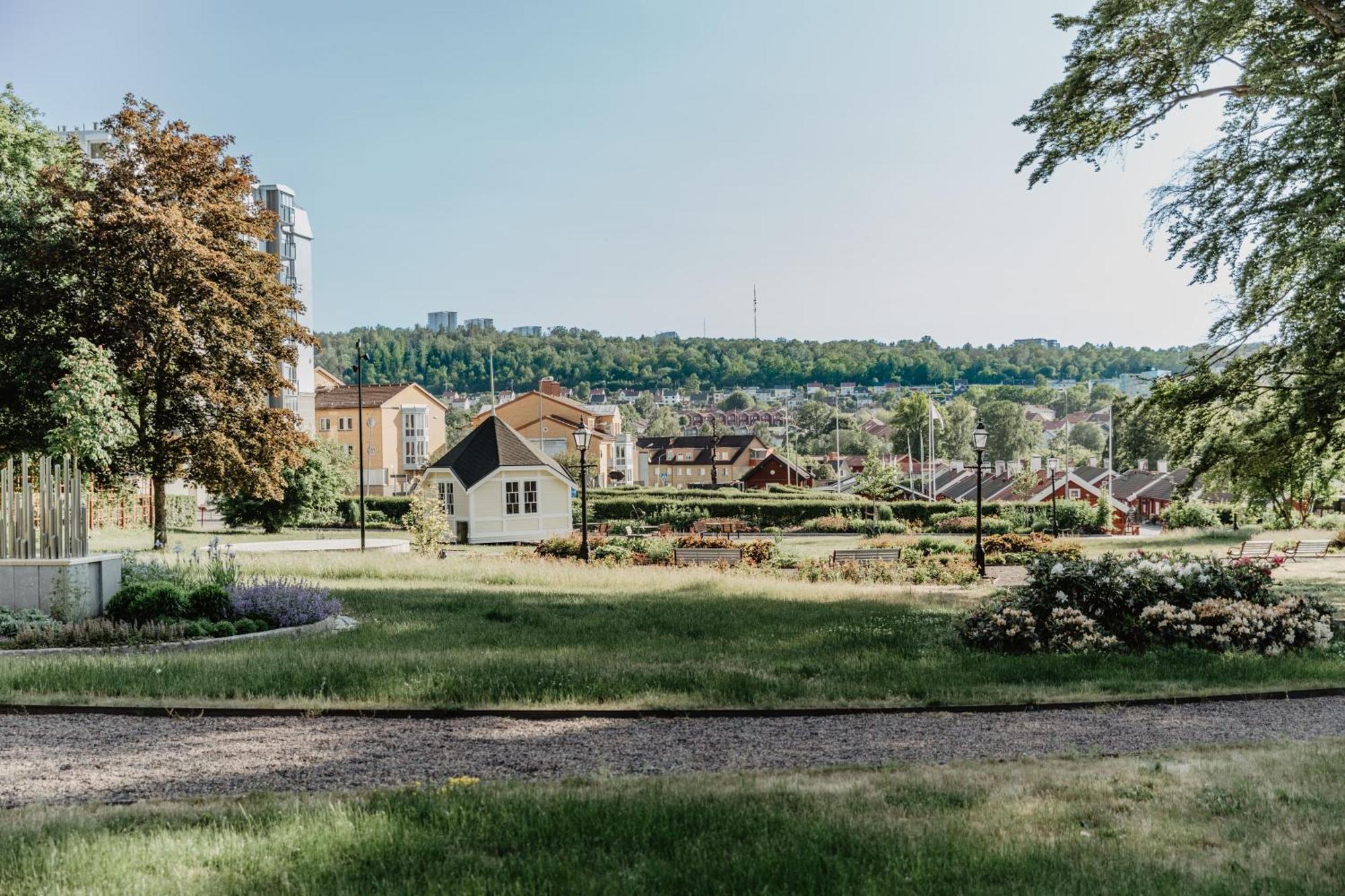 Slottsparken Motel フースクバーナ エクステリア 写真